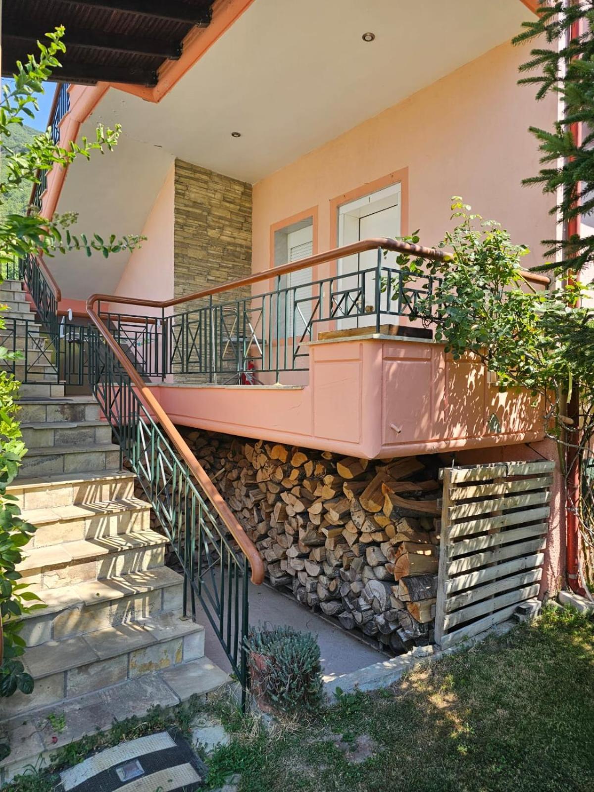 Apartment Hillside View